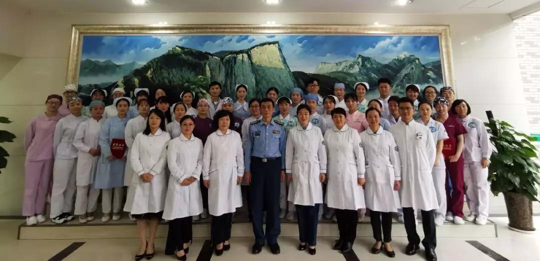 各口腔机构护理人员相互间的交流和学习
