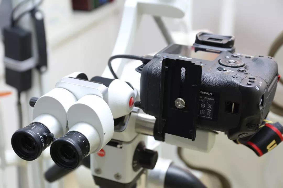 中国大陆第一位使用显微镜进行美学修复的医师