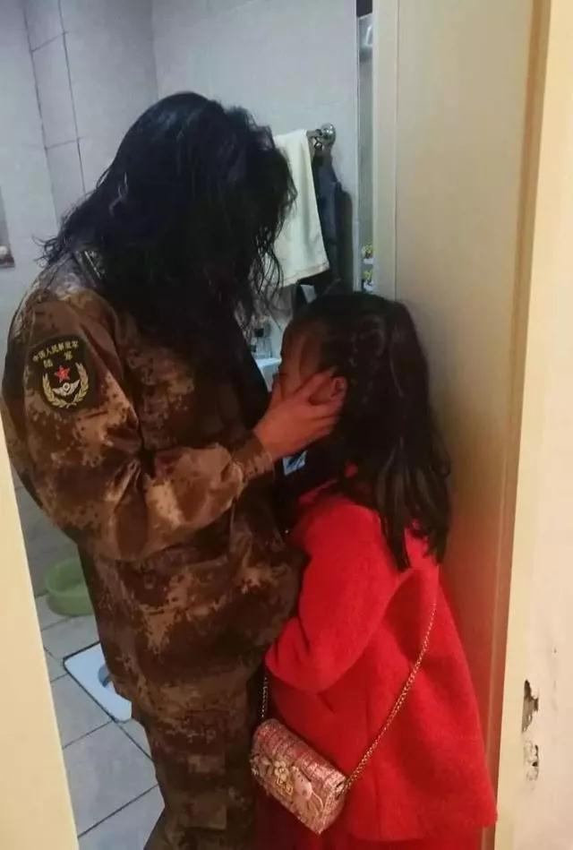 逆行者舍弃小家,成就大爱。