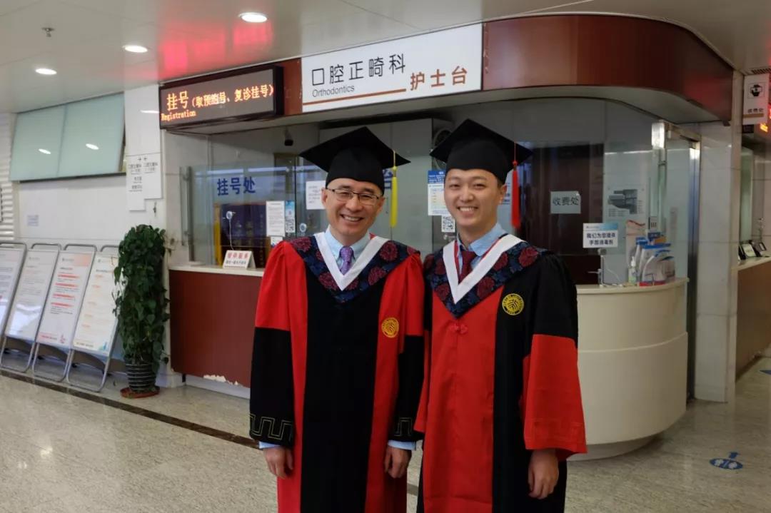 因成绩优异，刘福良博士成为了周彦恒教授的学生。